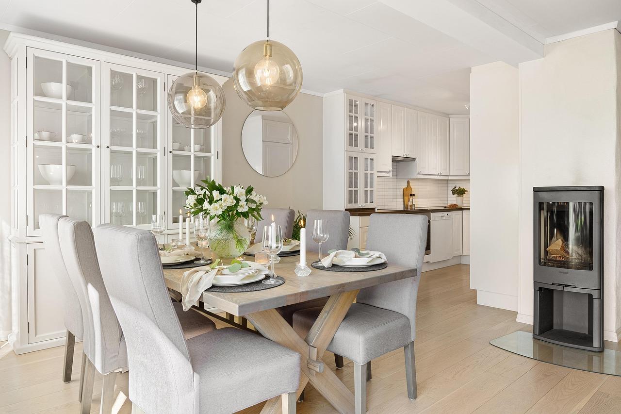 Feng Shui Raum-Akupunktur mit harmonisch platzierten Spiegel